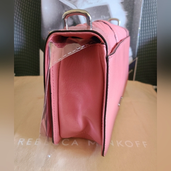🩷NWOT Rebecca Minkoff Chevron Quilted Love Crossbody COA🩷 - Picture 6 of 12